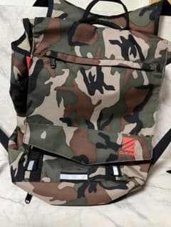 お値下げしました！DAKINE 迷彩バックパックのサムネイル