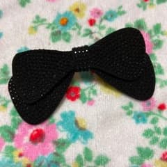 【300円アクセサリー限定3点で555円】リボン バレッタ ストーンのサムネイル