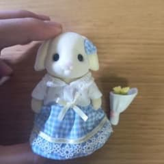 シルバニア　フローラウサギのお母さんのサムネイル
