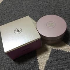 シャネル チャンス フレグランスパウダーのサムネイル