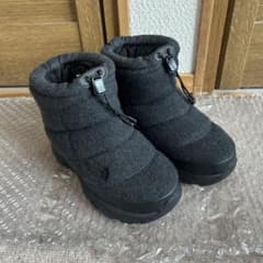 THE NORTH FACE ブラック スノーブーツ　 23のサムネイル