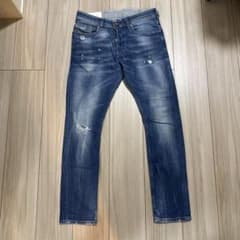 DIESEL デニムパンツ ダメージ加工 メンズのサムネイル