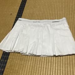 OUT OF 白 プリーツスカートのサムネイル