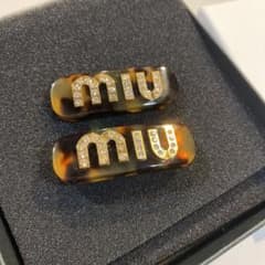 miumiu べっこう　ヘアクリップのサムネイル