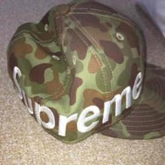 supreme NEWERA キャップのサムネイル