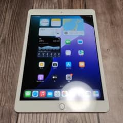 iPad 第7世代 32GB バッテリー95% SIMフリー 美品 - メルカリ