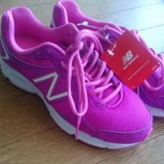 ♥新品！new balance スニーカーのサムネイル