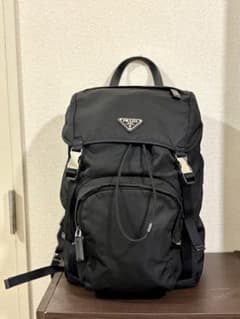PRADA ナイロンリュック ブラック（正規品・ギャランティカード付き）のサムネイル