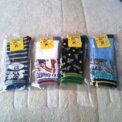 新品～9㎝から15㎝男の子キッズ靴下4足セットです。のサムネイル