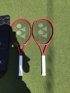 すぐに使える！！2本組！！【YONEX】VCORE 100 ver.2018のサムネイル