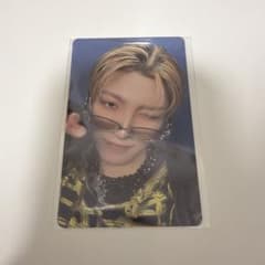 ATEEZ アチズ ホンジュン FC限定 ユニバ トレカのサムネイル