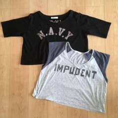 【お値下げ中！】ショート丈のTシャツ 2枚セットのサムネイル