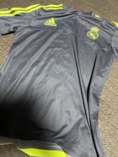 adidas アディダス ユニフォーム　レアル・マドリードのサムネイル
