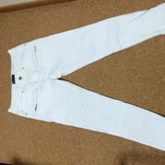 zara ホワイトパンツのサムネイル