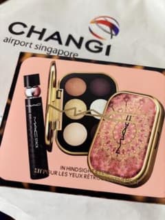 MAC In Hindsight アイシャドウパレット マスカラセットのサムネイル
