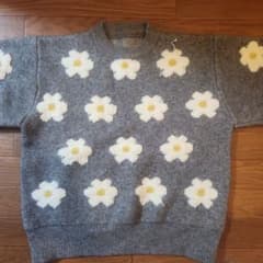 グレー 花柄 フラワーモチーフ ニット セーターのサムネイル