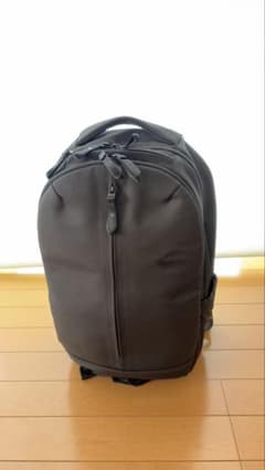 【美品】Incase Tracks Backpack 18L インケースのサムネイル