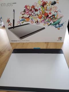 ワコム Intuos comic medium CTH-680/S1のサムネイル