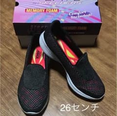スケッチャーズ スニーカー スリッポン★SALE中のサムネイル