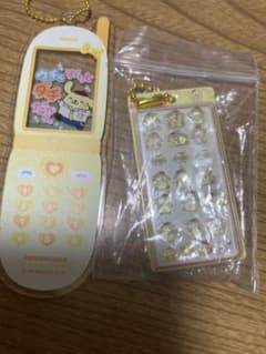 ポムポムプリン アクリルキーホルダー 2点セットのサムネイル