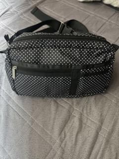 LeSportsac ドット柄 ウエストポーチ ボディバッグ 黒のサムネイル