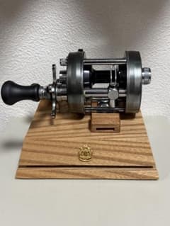 ABU2500C Rocket ガンメタ　2500CS ロケット　リールのみ ABU2500C Rocket ガンメタ 2500CS ロケット リールのみ - メルカリ