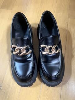 厚底チェーンローファーのサムネイル