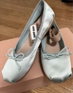 \再値下げ/新品　ミュウミュウ　miumiu サテン　バレエシューズ　ブルー m72479792439_1.jpg?1713681768