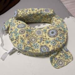マイブレストフレンド　美品　授乳クッションのサムネイル