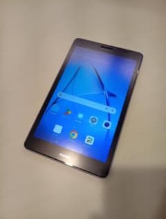 HUAWEI MediaPad T3 シルバー 16GB シムフリーのサムネイル