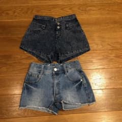 デニムショートパンツ　140センチ　2枚セットのサムネイル