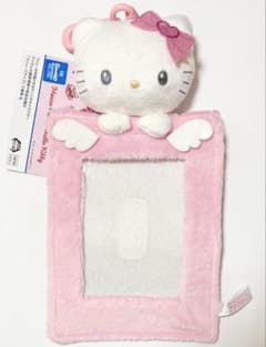 Mezzo Piano×Hello Kitty マスコット付きパスケース