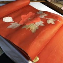 正絹 絽名古屋帯反物♪西陣♪オレンジに金の吉祥柄♪39800円のタグ付♪未仕立て 訳あり】夏物 九寸 名古屋帯 絽 正絹 京都西陣織老舗 「斎城織物謹製