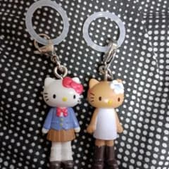 ハローキティ めじるしチャーム 2個セットのサムネイル