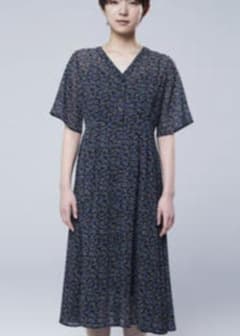 ユニクロ シフォンワンピースのサムネイル