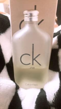 Calvin Klein シーケーワンオードトワレ 50ml  商品情報参考に！のサムネイル
