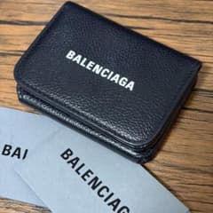 バレンシアガ エブリデイ 三つ折りコンパクト財布 ブラック - メルカリ