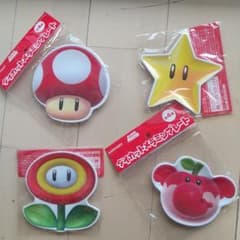 マリオ ダイカットメラニンプレート４個セットのサムネイル