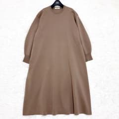 ebure エブールライトウールボリュームスリーブニットワンピース　ブラウン　F ebure エブールライトウールボリュームスリーブニットワンピース