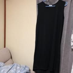 黒のロングワンピースのサムネイル