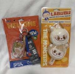 【限定・新品未開封】LABUBU 限定　ノベルティ付き WACKY MARTのサムネイル