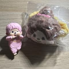 モンチッチ ヒッパーズ Wink Series ピンク &シュシュ ガチャガチャのサムネイル