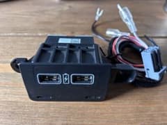N-VAN 運転席側増設　USB 小物入れ設置　純正品　【お値引き対応不可】 N-VAN 運転席側増設 USB 小物入れ設置 純正品 【お値引き対応不可