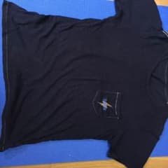 blueblueのTシャツのサムネイル