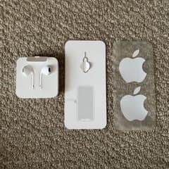 iPhone 純正イヤホンのサムネイル
