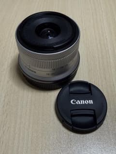 即決価格！Canon RF-S18-45mm F4.5-6.3 IS STMのサムネイル