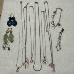 遺品整理・生前整理 アクセサリーセット13 - メルカリ