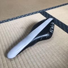 Fizik サドルのサムネイル
