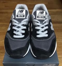 ニューバランス new balance  CM997HBK  購入時の箱付きのサムネイル