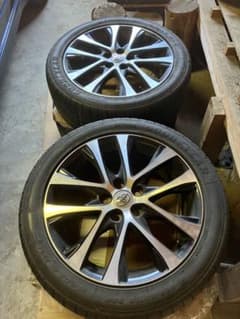 18インチ ホイールセット Goodyear タイヤ付き①のサムネイル